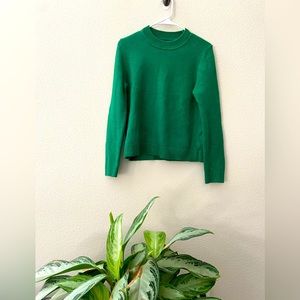 Banana Republic Crew Neck Kelly Green Sweater | Size M